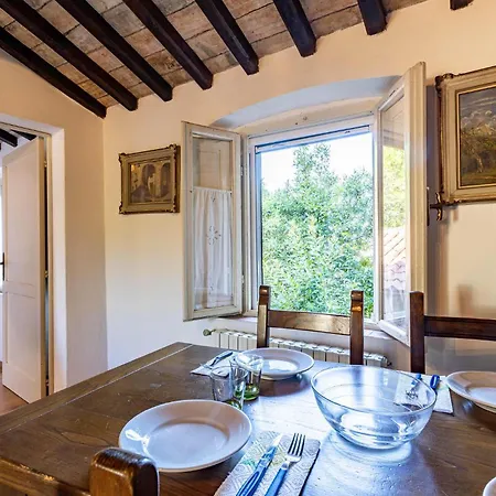 Cozy In Castelanselmo With Kitchen בית נופש