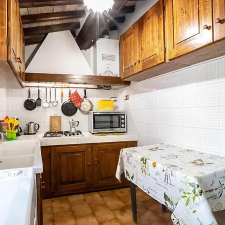 Cozy In Castelanselmo With Kitchen Holiday home Castell'Anselmo